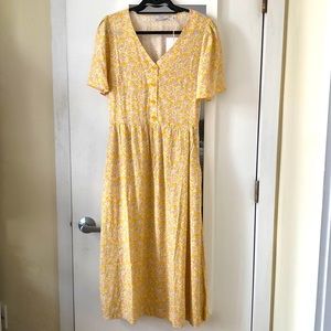 & Other Stories. NWT. Floral midi. Size 10